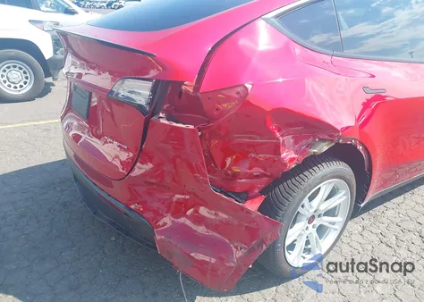 2020 Tesla Model Y Long Range Dual Motor All-Wheel Drive из США, поврежденный, VIN 5YJYGDEE7LF030371